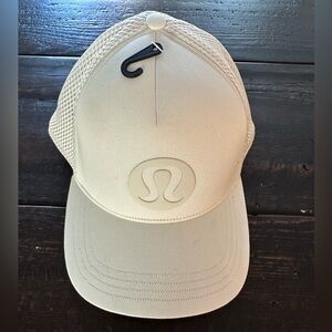 Off white Lululemon trucker hat size L/XL